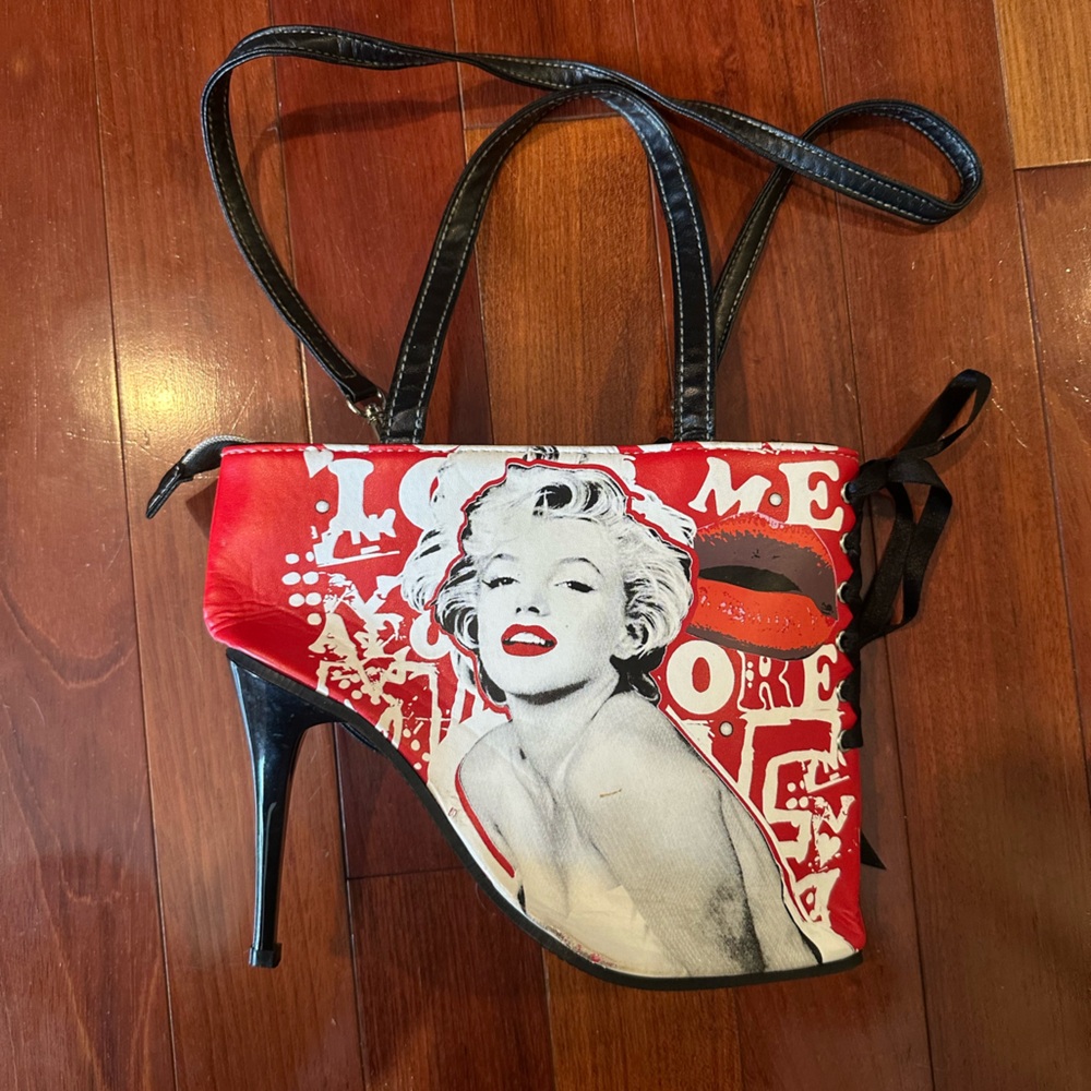High Heel Marilyn Monroe Purse